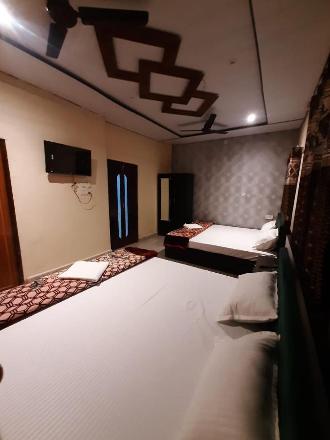 Raghuvanshi Paying Guest house *